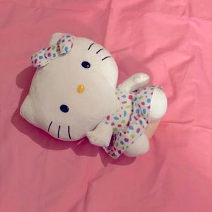 Hello kitty plushy
